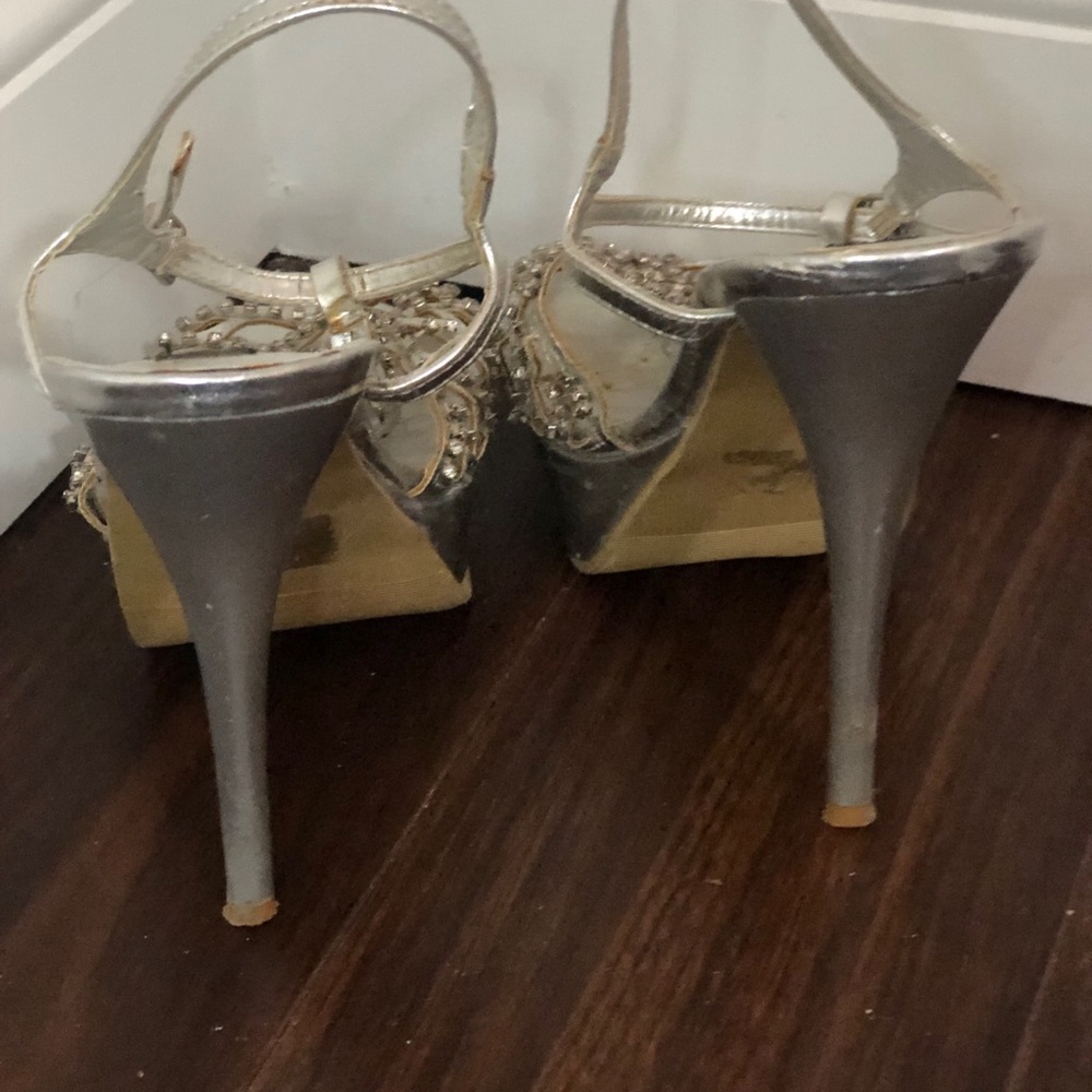 Silver Rhinestone Formal heels - Picture 4 of 4